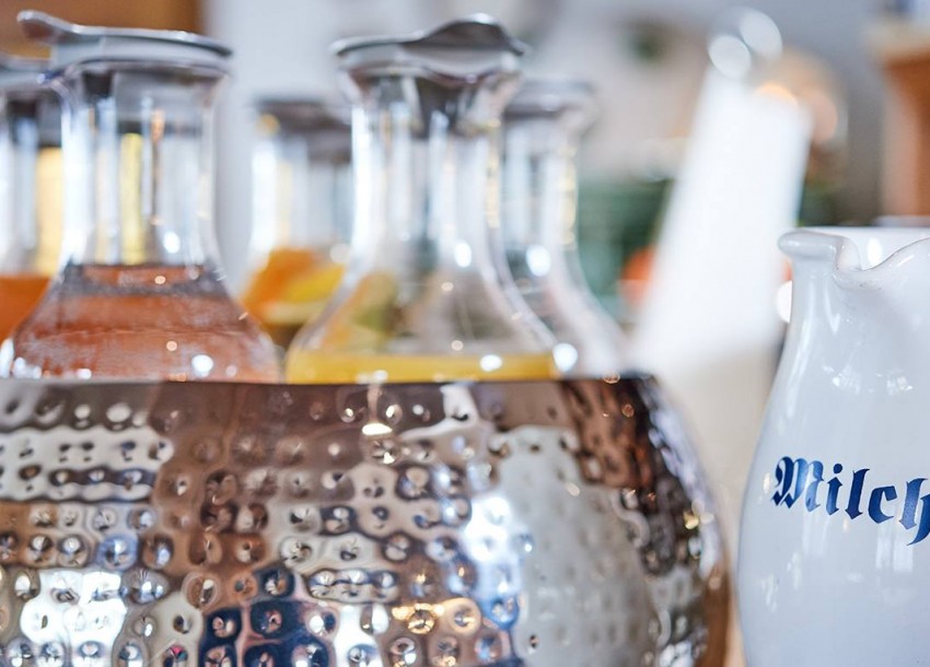 Milch und herrliches Gebirgswasser